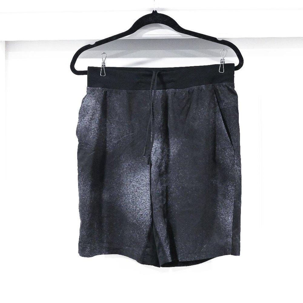 Lululemon Men's Medium Performance Shorts with Bundies